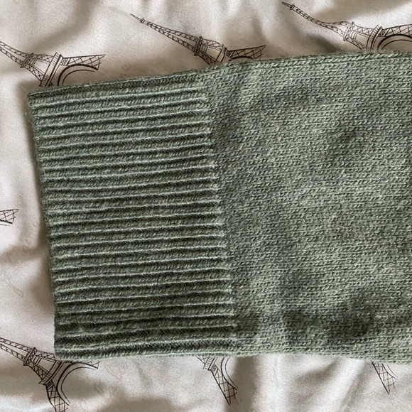 H&M Turtleneck - Picture 3 of 5